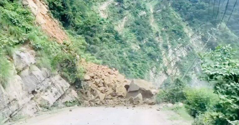 The current image has no alternative text. The file name is: sadk-1.jpg