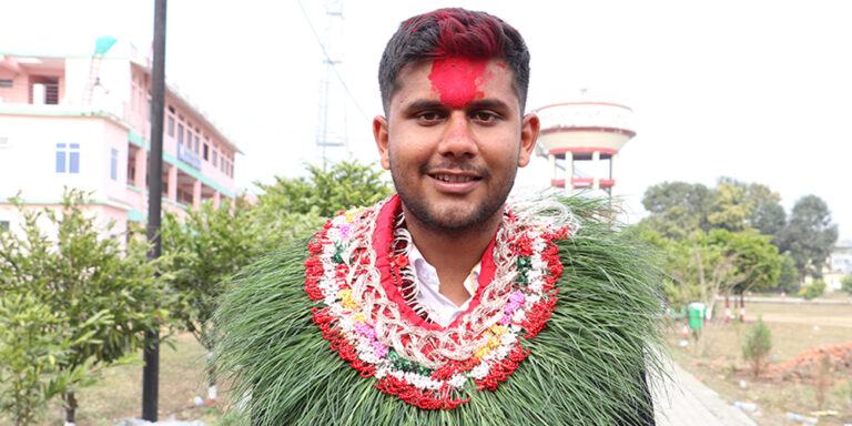 The current image has no alternative text. The file name is: susta.jpg