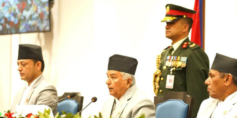 The current image has no alternative text. The file name is: arararar.jpg