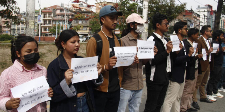 The current image has no alternative text. The file name is: birodha.jpg