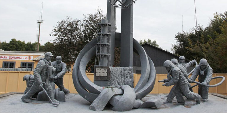 The current image has no alternative text. The file name is: day.jpg