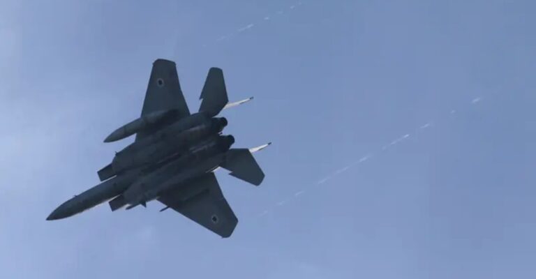 The current image has no alternative text. The file name is: f-35_EuevriNudP.jpg