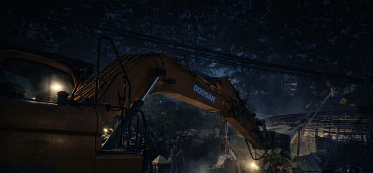 The current image has no alternative text. The file name is: manohara.jpg