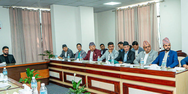 The current image has no alternative text. The file name is: pm-balen.jpg