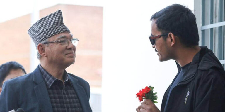 The current image has no alternative text. The file name is: umla.jpg