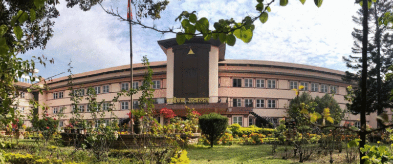 The current image has no alternative text. The file name is: Sarbochcha-Adalat.gif