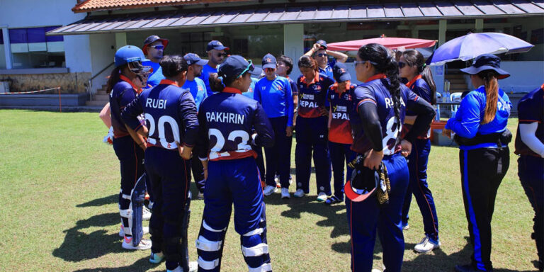 The current image has no alternative text. The file name is: cricket-10.jpg