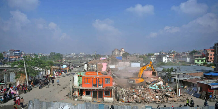 The current image has no alternative text. The file name is: dozer-1.jpg