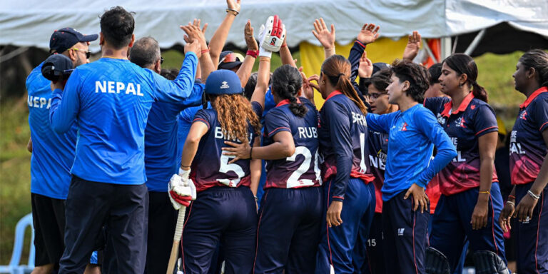 The current image has no alternative text. The file name is: cricket-woman.jpg