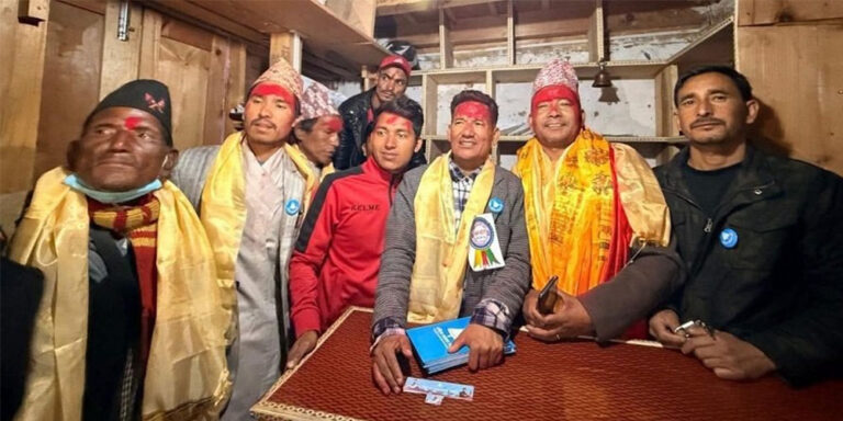 The current image has no alternative text. The file name is: humla-1.jpg