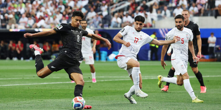 The current image has no alternative text. The file name is: iran-vs-nz.jpg