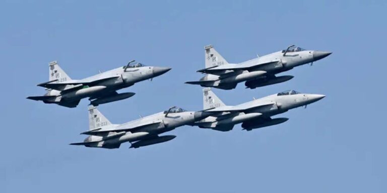 The current image has no alternative text. The file name is: pakistan-air-force.jpg
