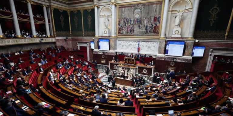 The current image has no alternative text. The file name is: france-2.jpg
