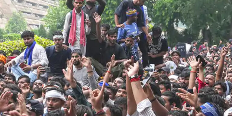 The current image has no alternative text. The file name is: india-1.jpg