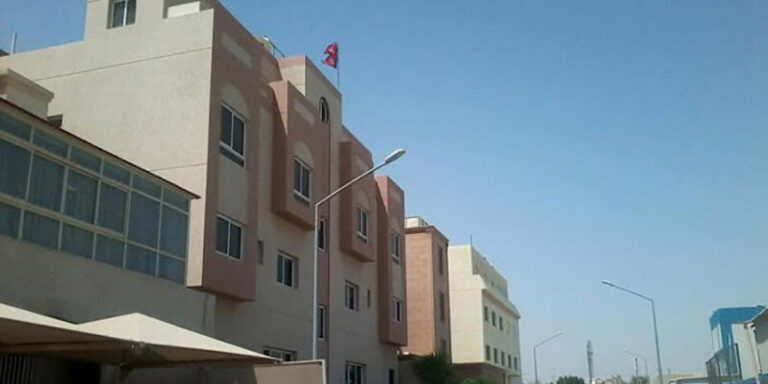 The current image has no alternative text. The file name is: kuwat.jpg