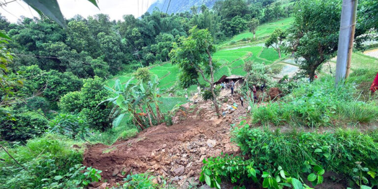 The current image has no alternative text. The file name is: lamjung-1.jpg
