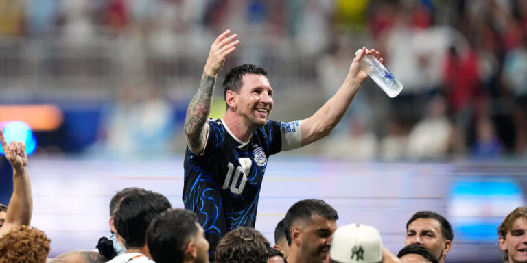 The current image has no alternative text. The file name is: messi-1.jpg