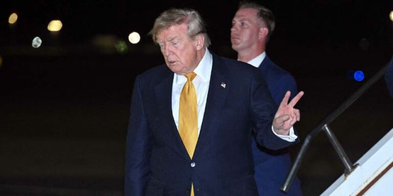 The current image has no alternative text. The file name is: trump.jpg