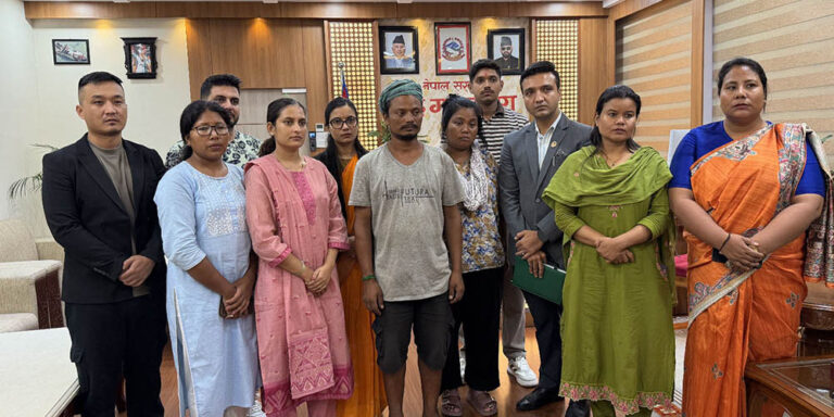 The current image has no alternative text. The file name is: garima-chudhari.jpg