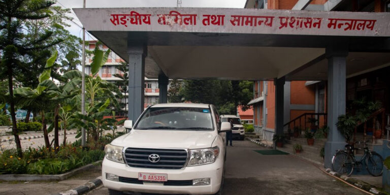 The current image has no alternative text. The file name is: mantralaya.jpg