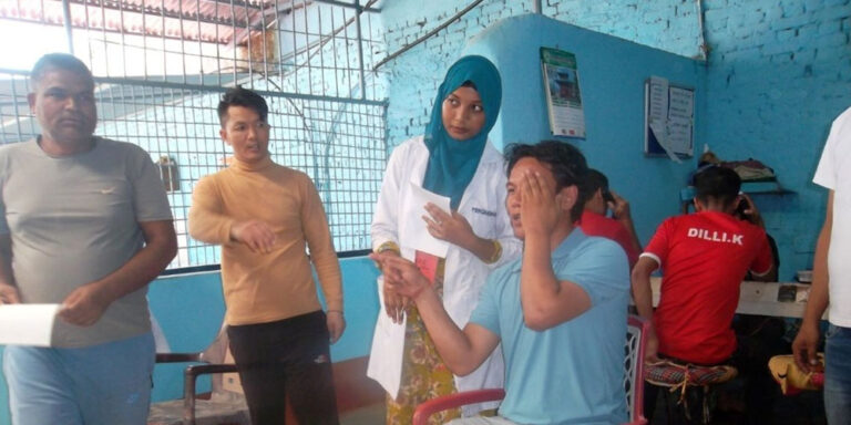 The current image has no alternative text. The file name is: nakhukargar.jpg