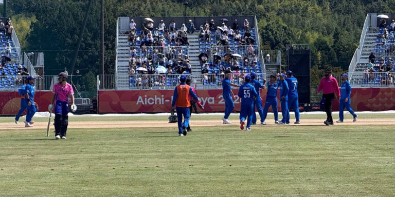 The current image has no alternative text. The file name is: cricket-3.jpg