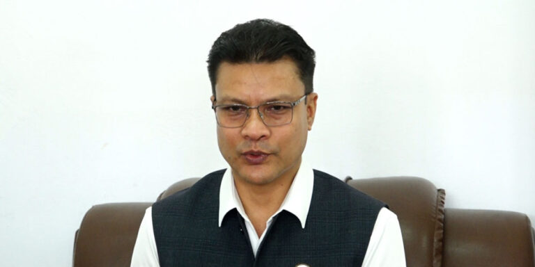 The current image has no alternative text. The file name is: pariyar.jpg