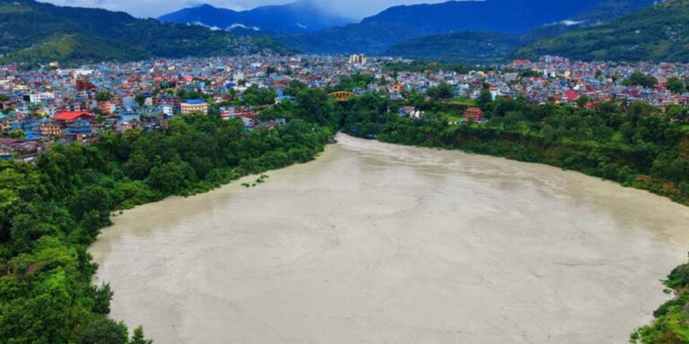 The current image has no alternative text. The file name is: pokhara-2.jpg