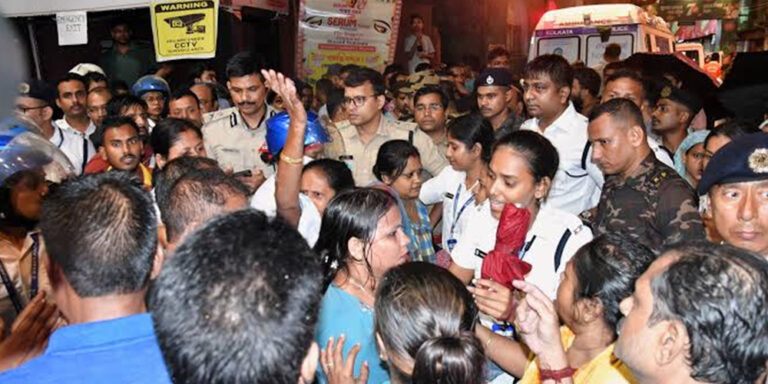 The current image has no alternative text. The file name is: india-4.jpg